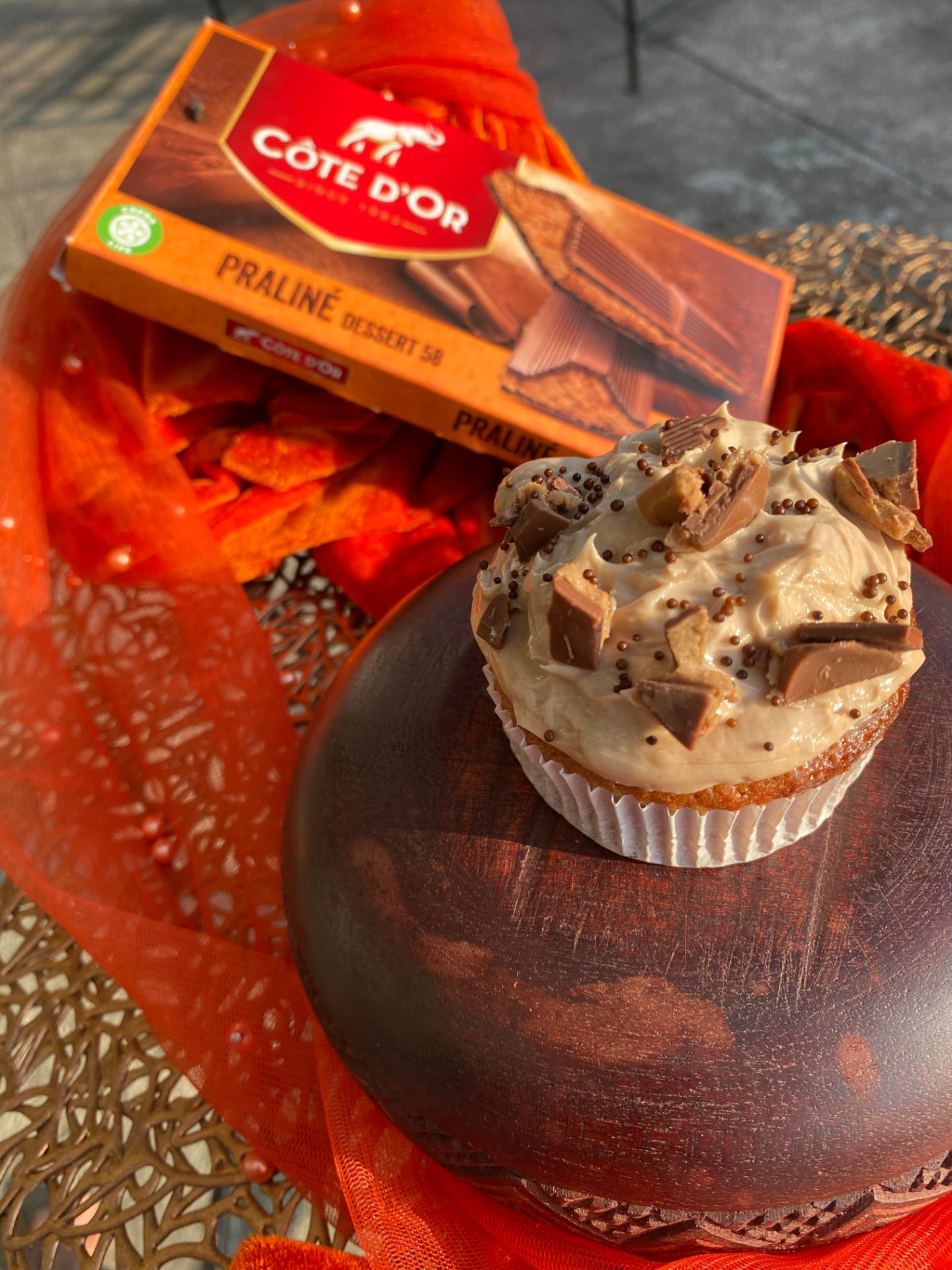 Cupcake praliné, éclats de chocolat